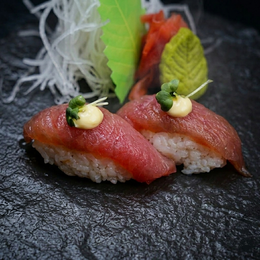 Tuna Nigiri (2pcs)